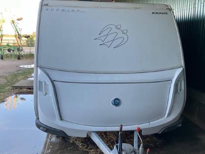 Bild 2:Wohnwagen