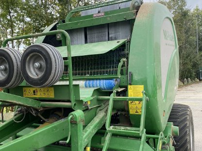 Bild 4:Rundballenpresse McHale V660