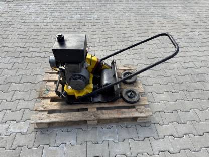 Bild 3:Rüttelplatte Vibromax AVS 1300B