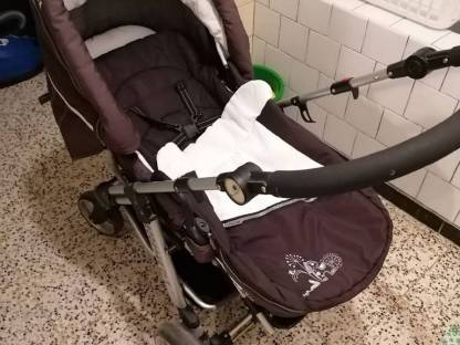 2 Kinderwagen mit Zubehör, Babywelt Booster GT4, Hartan Topline S