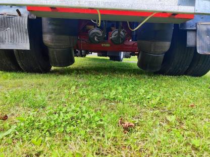 Bild 6:Ballenanhänger