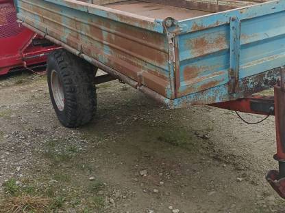 Bild 4:Traktor und Landmaschine Suchen