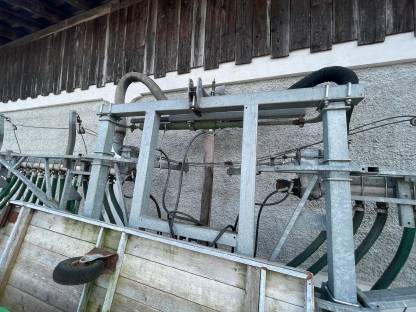 Bild 3:Fliegl Schleppschlauchverteiler