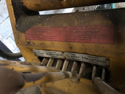 Bild 4:Mistkran KMF Typ 417