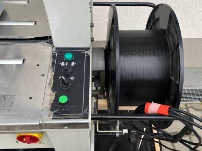 Bild 2:Umreifungsmaschine Humboldt HU600