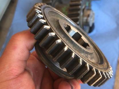 Bild 2:Teile Steyr 545-548