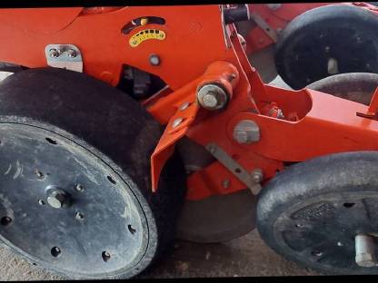 Bild 5:Gaspardo Manta MTR 9-reihig + Fronttank PA