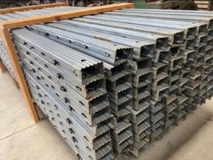 Bild 4:Voest Weingarten Stahlpfahl Zeilen-Reihensteher 60/40