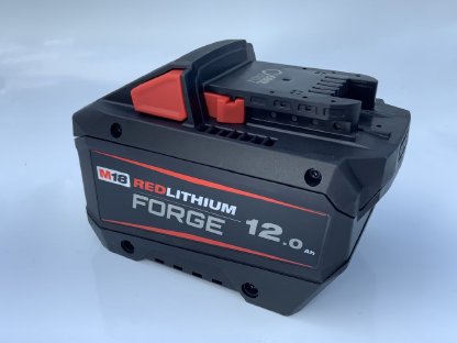 Milwaukee Akku FORGE M18FB12 - 12 Ah NEU