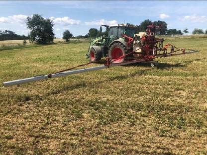 Bild 4:Feldspritze Jakoby 1.000