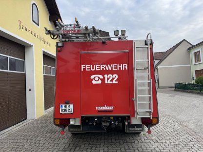 Bild 8:TLF-A 2000 Steyr 15S23
