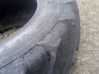 Bild 3:Reifen 710/60 R42