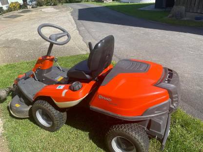 Husqvarna Rasenmähertraktor Rider R214TC