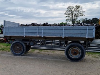 Anhänger Metallboden Kipper