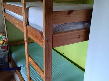 2 stockbett  mit Matratzen