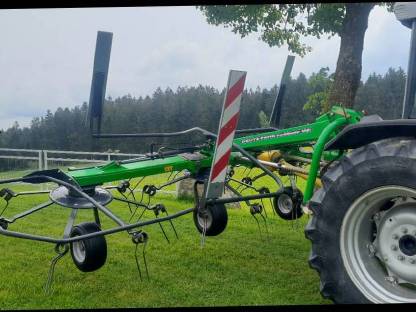 Bild 3:Kreiselheuer Deutz-Fahr CondiMaster 5521