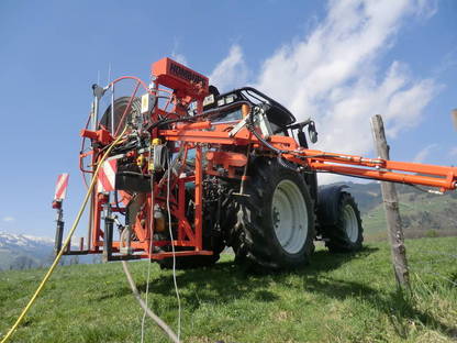 Bild 3:Drainagerohre spülen