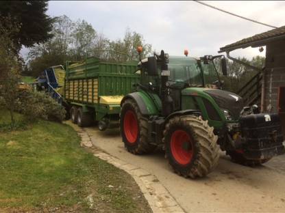 Bild 4:Bagger & LOHNUNTERNEHMEN