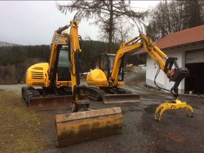 Bild 2:Bagger & LOHNUNTERNEHMEN