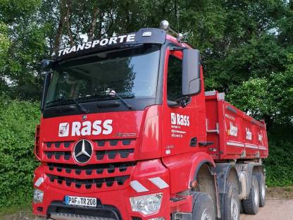 Bild 4:Abbruch Erdbau Transporte