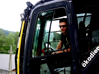 Bild 9:Baggerungen, Mulchen & Mähen, Leitungsbau (Drainage),...