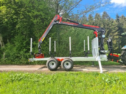 10 t Rückewagen, Forstkran 7,6 m, Greifer 1,4 m