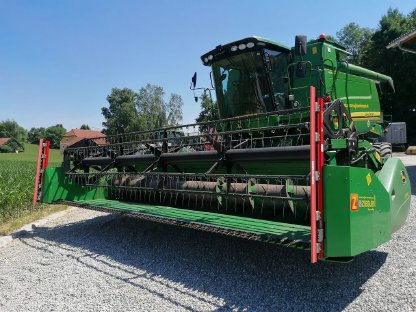 Bild 3:Getreide- und Alternativdrusch, Stroh pressen