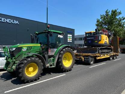 Bild 3:Erdbewegung & Transporte