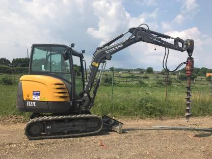 Bild 2:Erdbewegung & Transporte