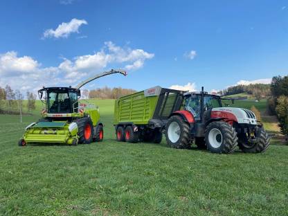 Bild 5:Siloschlauchpressen mit Agrarservice Strasser