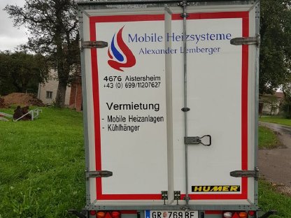 Bild 2:Kühlanhänger, Bänke, Gläser-/Geschirrspüler, Durchlaufkühler