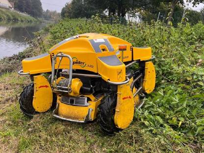 Bild 2:Mulchen von Steilhängen uvm.