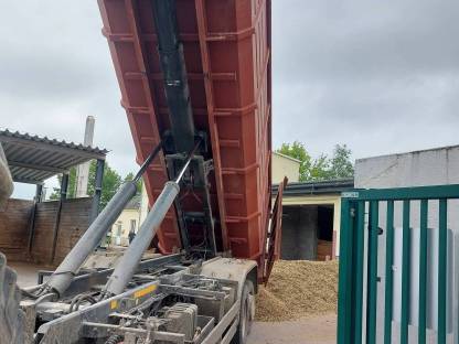 Bild 3:Hackgut Transport