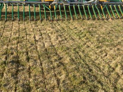 Bild 2:Gülleausbringung