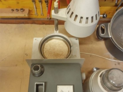 Bild 2:Feuchtigkeitsmessgerät