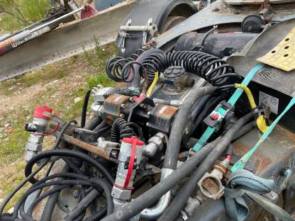 Bild 6:Dolliachse mit Hydraulikversorgung