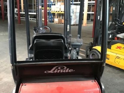 Bild 4:Linde Gabelstapler E16-C und E14