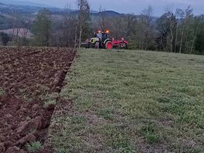 Bild 3:Bodenbearbeitung Kurzschreibenegge