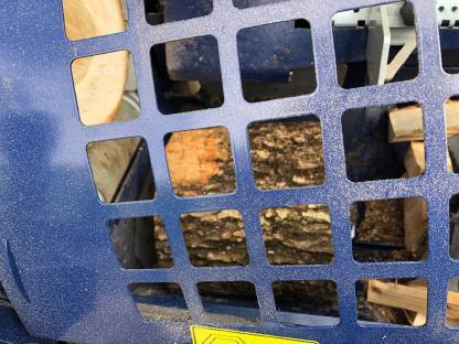 Bild 6:Lohnspalten mittels Sägespaltautomat