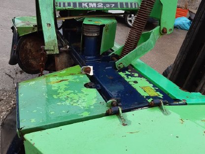 Bild 2:Frontmähwerk Deutz-Fahr KM 2.27