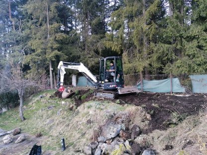 Bild 7:Biete Erdbewegungen, Gartengestaltung, Grabungsarbeiten usw