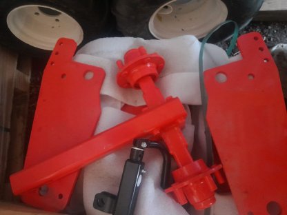 Bild 4:Zwillingsräder Maschio Fräse