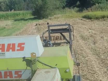 Bild 5:Ballenpressen