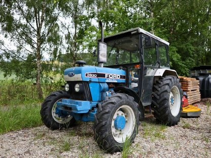 Traktor Ford 3930A
