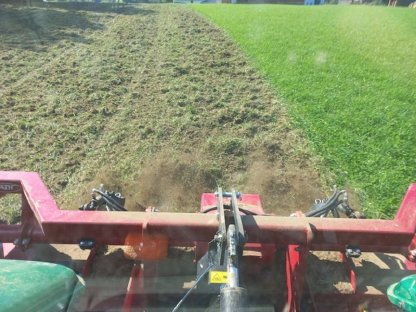 Bild 3:Geohobel 300 XL (3 m) mit Säschiene 24 Lemken Doppelscheiben