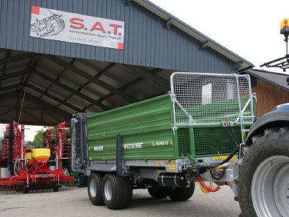 Bild 8:Neuer Dungstreuer-Miststreuer Metalfach Batalion 280