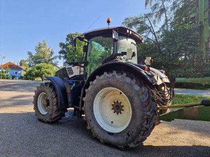 Bild 7:Claas Axion 850