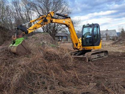 Bild 2:Erdbauarbeiten, Baggerarbeiten und Transportarbeiten
