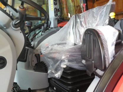 Bild 6:Traktor Steyr 4075 Kompakt S zu verkaufen