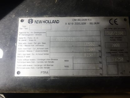 Bild 7:Mähdrescher New Holland CR9080